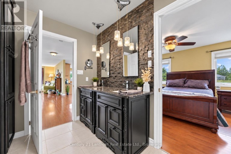 2318 HUTCHESON (HWY 15) DRIVE, Kingston (City North of 401), Ontario, K7L4V3