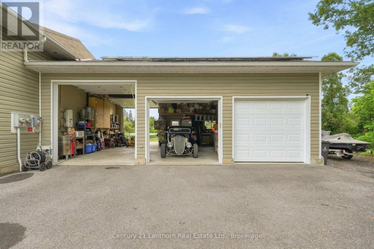 2318 HUTCHESON (HWY 15) DRIVE, Kingston (City North of 401), Ontario, K7L4V3