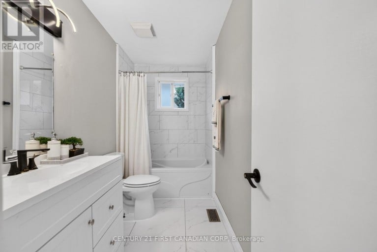 23 BRUNSWICK AVENUE, London North (North I), Ontario, N6G3K4