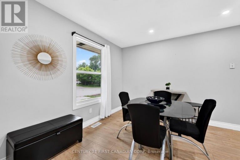 23 BRUNSWICK AVENUE, London North (North I), Ontario, N6G3K4