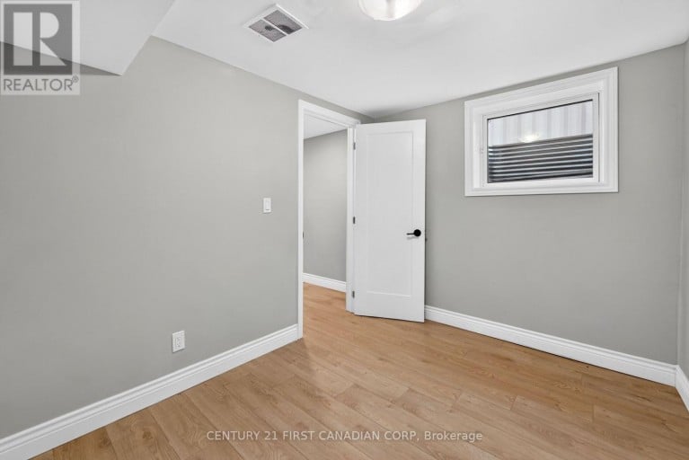 23 BRUNSWICK AVENUE, London North (North I), Ontario, N6G3K4