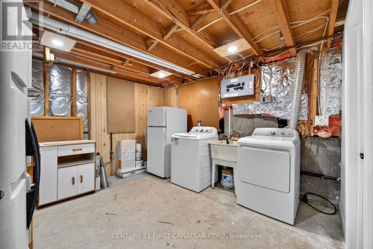 23 BRUNSWICK AVENUE, London North (North I), Ontario, N6G3K4