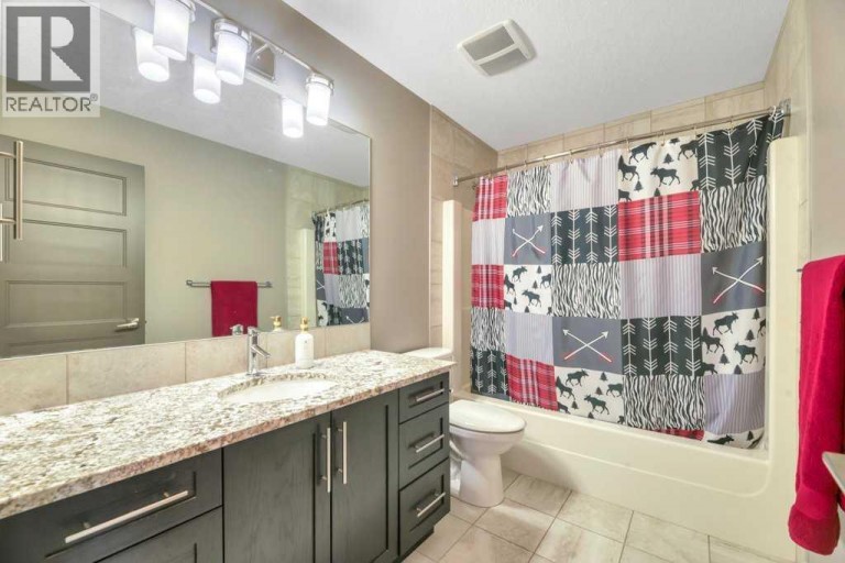 32 Lakewood Circle, Strathmore, Alberta, T1P0G6