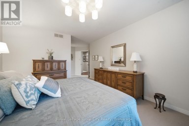 37 - 60 PTARMIGAN DRIVE Guelph (Kortright Hills) Ontario photo 18