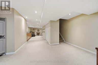 37 - 60 PTARMIGAN DRIVE Guelph (Kortright Hills) Ontario photo 28