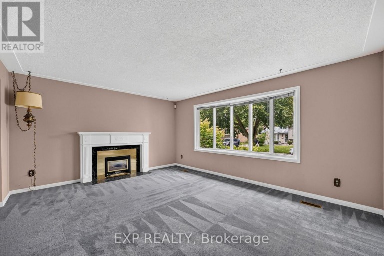 47 GLENBURNIE CRESCENT, London North (North H), Ontario, N5X2A1