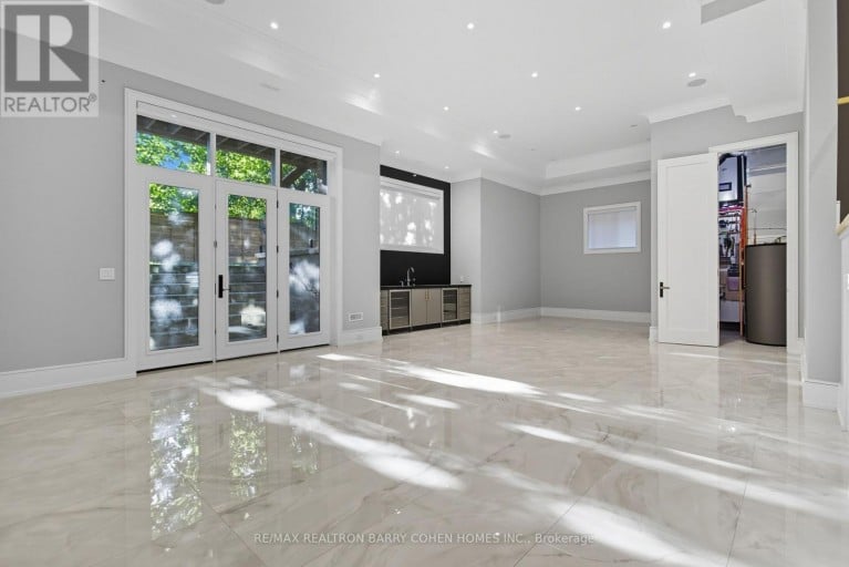 14 GLEN CEDAR ROAD, Toronto (Humewood-Cedarvale), Ontario, M6C3G1