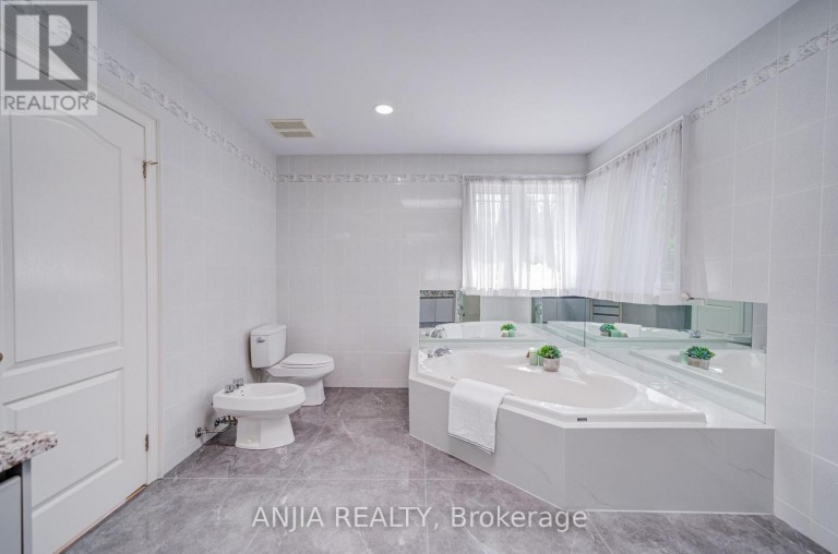 63 BECKENRIDGE DRIVE, Markham (Milliken Mills East), Ontario, L3S2V3