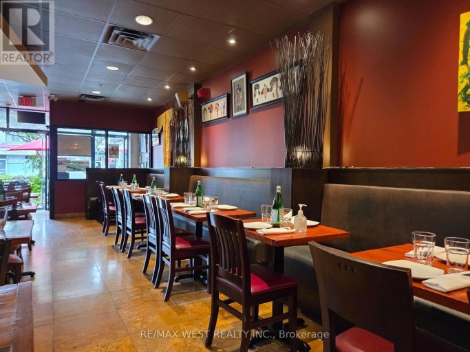 4906 DUNDAS STREET W, Toronto (Islington-City Centre West), Ontario, M9A1B5