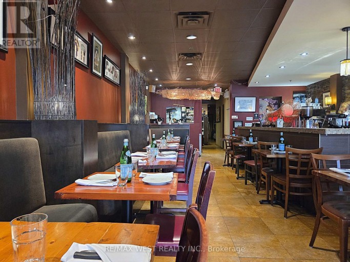 4906 DUNDAS STREET W, Toronto (Islington-City Centre West), Ontario, M9A1B5