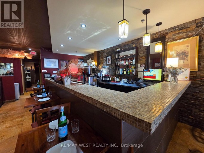 4906 DUNDAS STREET W, Toronto (Islington-City Centre West), Ontario, M9A1B5