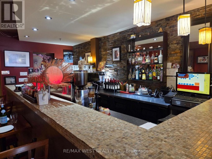 4906 DUNDAS STREET W, Toronto (Islington-City Centre West), Ontario, M9A1B5