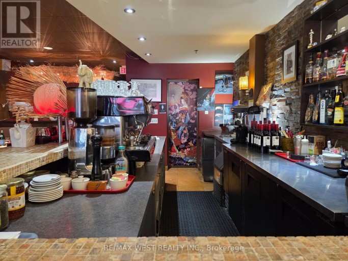 4906 DUNDAS STREET W, Toronto (Islington-City Centre West), Ontario, M9A1B5