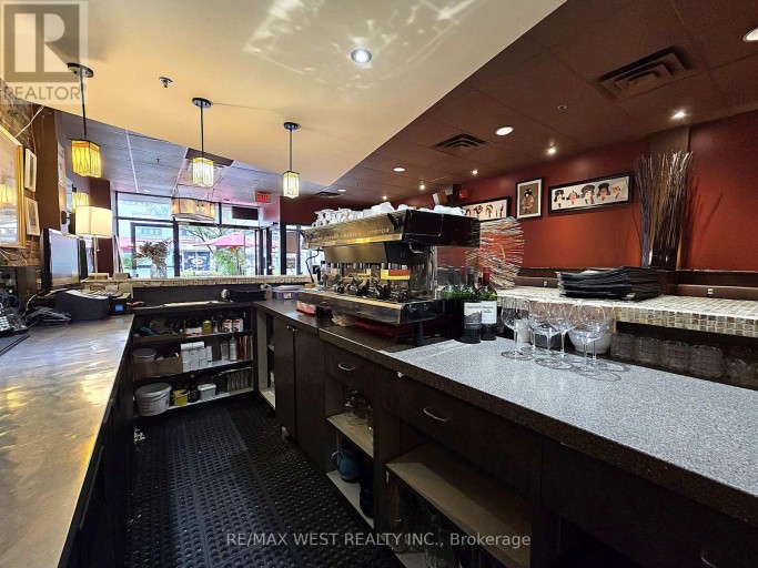 4906 DUNDAS STREET W, Toronto (Islington-City Centre West), Ontario, M9A1B5