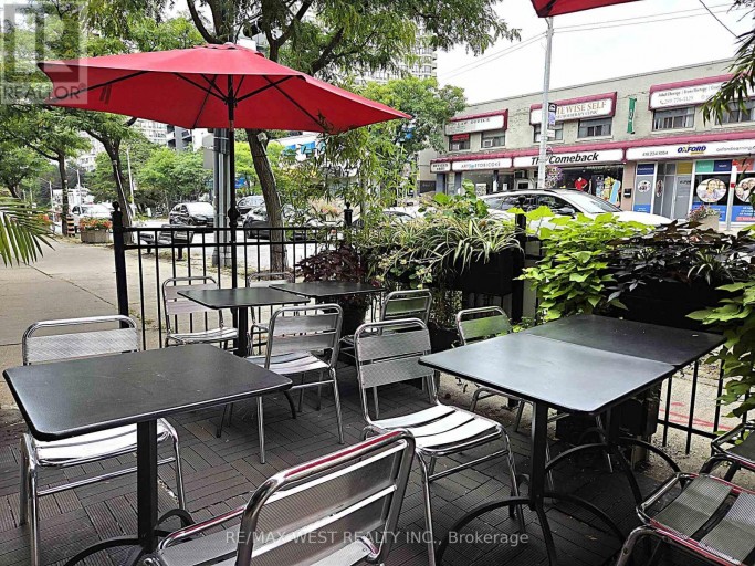 4906 DUNDAS STREET W, Toronto (Islington-City Centre West), Ontario, M9A1B5