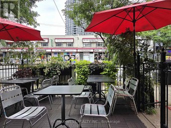 4906 DUNDAS STREET W Toronto (Islington-City Centre West) Ontario photo 6