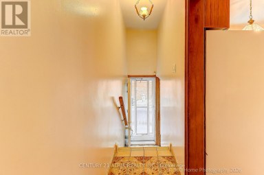 23 TUMPANE STREET Toronto (Downsview-Roding-CFB) Ontario photo 12