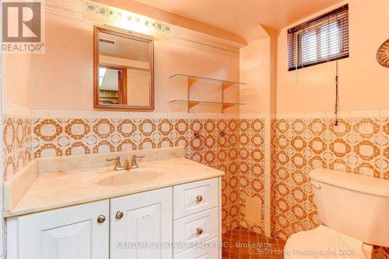 23 TUMPANE STREET, Toronto (Downsview-Roding-CFB), Ontario, M3M1L5