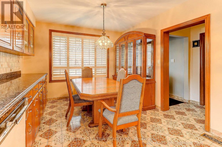 23 TUMPANE STREET, Toronto (Downsview-Roding-CFB), Ontario, M3M1L5