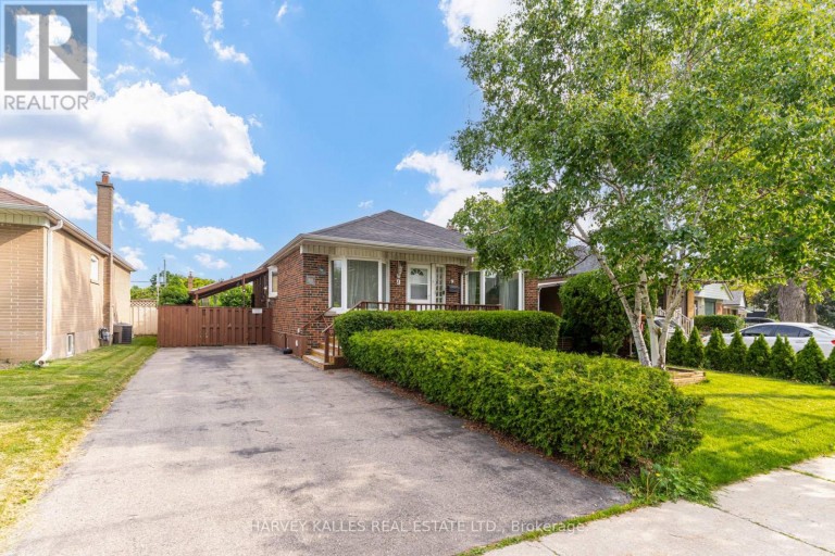 9 SEALCOVE DRIVE, Toronto (Etobicoke West Mall), Ontario, M9C2C3
