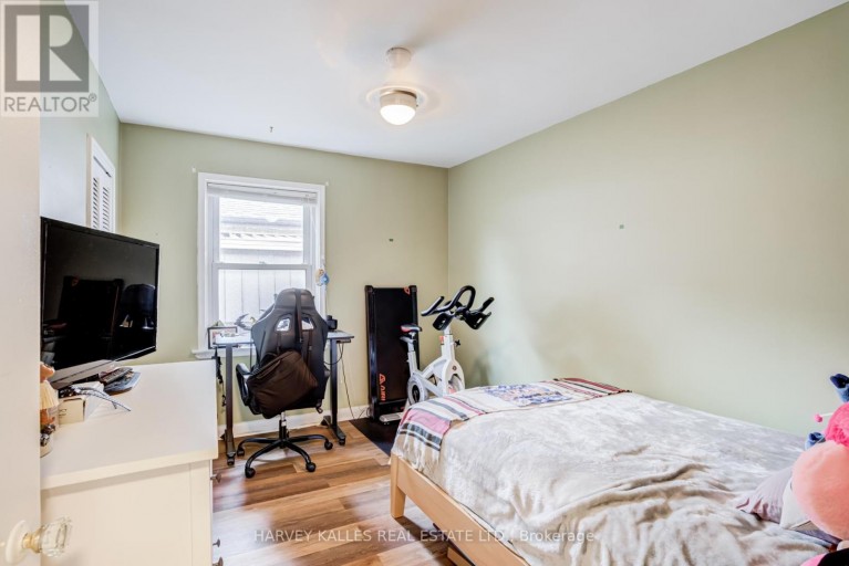 9 SEALCOVE DRIVE, Toronto (Etobicoke West Mall), Ontario, M9C2C3