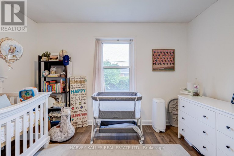 9 SEALCOVE DRIVE, Toronto (Etobicoke West Mall), Ontario, M9C2C3