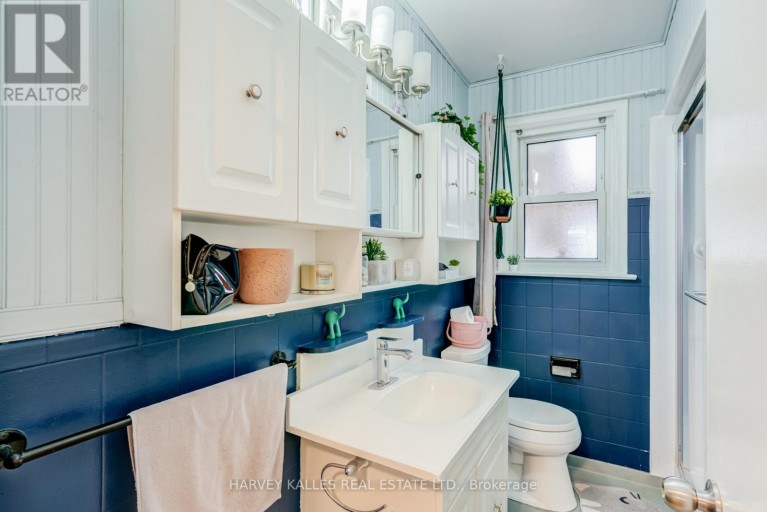 9 SEALCOVE DRIVE, Toronto (Etobicoke West Mall), Ontario, M9C2C3