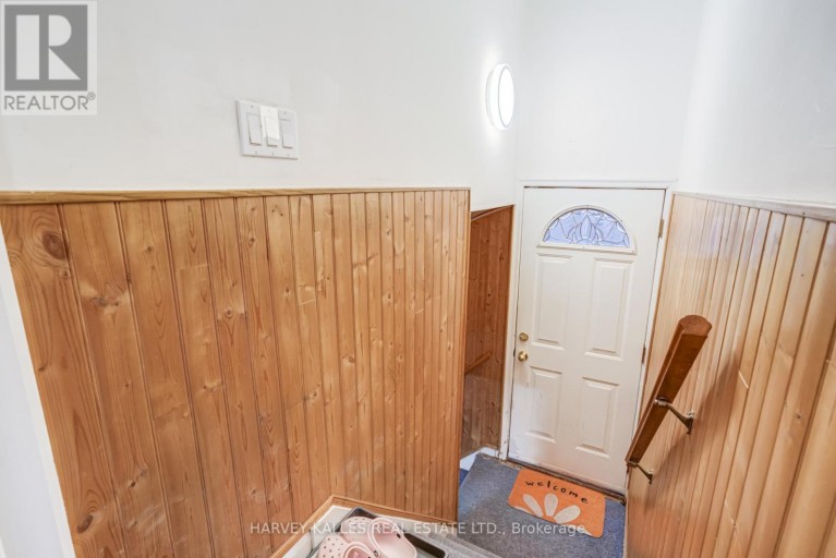 9 SEALCOVE DRIVE, Toronto (Etobicoke West Mall), Ontario, M9C2C3