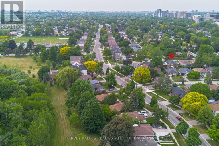 9 SEALCOVE DRIVE, Toronto (Etobicoke West Mall), Ontario, M9C2C3