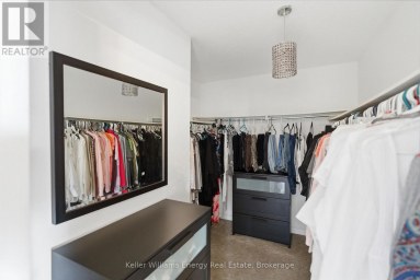 338 DOWSON LOOP Newmarket (Woodland Hill) Ontario photo 30