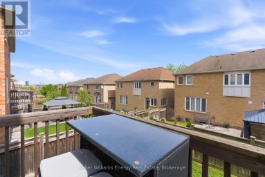 338 DOWSON LOOP Newmarket (Woodland Hill) Ontario photo 43