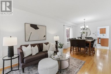 338 DOWSON LOOP Newmarket (Woodland Hill) Ontario photo 8