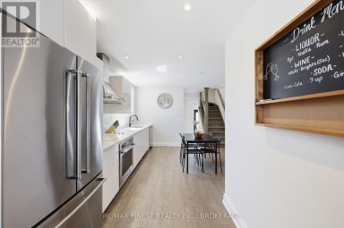 258 COLLEGE STREET, Kingston (Central City East) Ontario