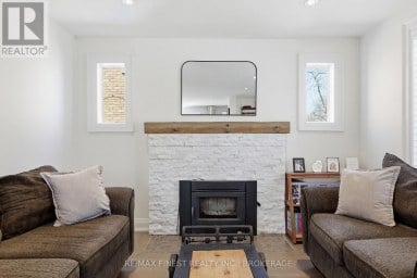 258 COLLEGE STREET, Kingston (Central City East) Ontario