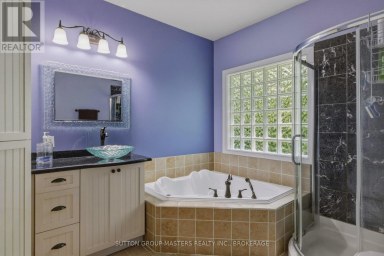 139 COUNTRY WOODS DRIVE, Frontenac (Frontenac South) Ontario