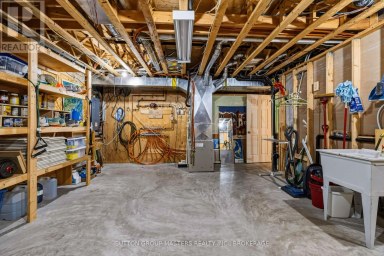 139 COUNTRY WOODS DRIVE, Frontenac (Frontenac South) Ontario