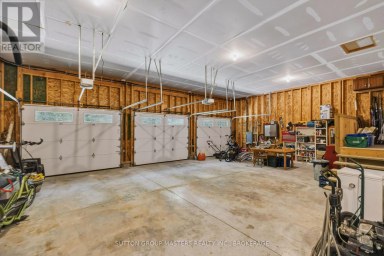 139 COUNTRY WOODS DRIVE, Frontenac (Frontenac South) Ontario