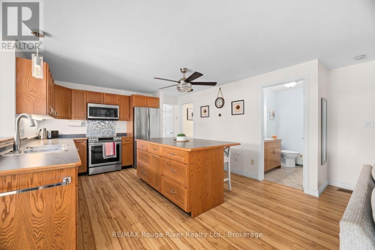 132 ADDINGTON ROAD 5 ROAD, Addington Highlands (Addington Highlands), Ontario, K0H1K0