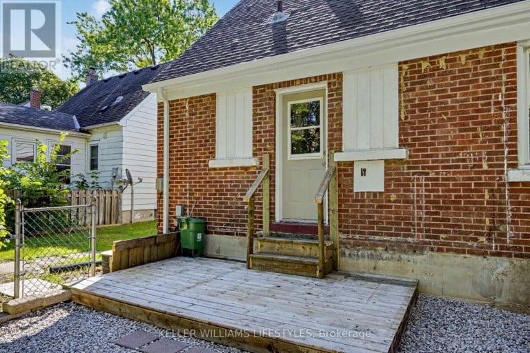 68 APELDOORN CRESCENT, London East (East C), Ontario, N5Y2B8
