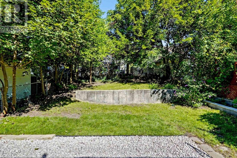 68 APELDOORN CRESCENT, London East (East C), Ontario, N5Y2B8
