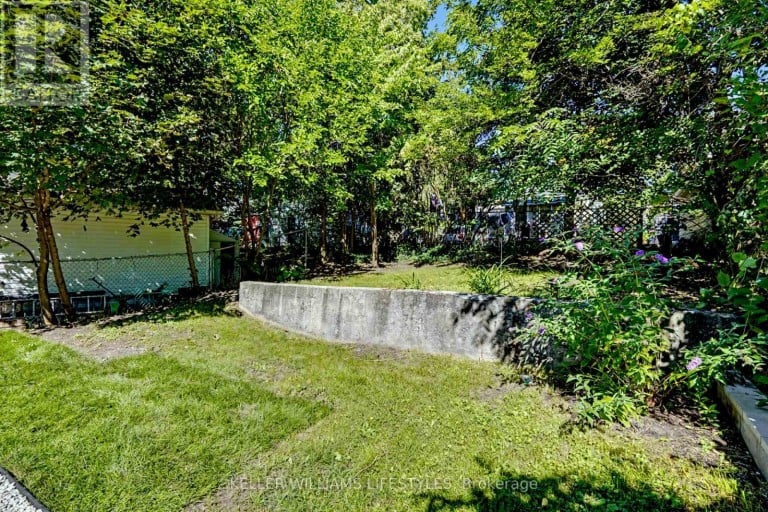 68 APELDOORN CRESCENT, London East (East C), Ontario, N5Y2B8