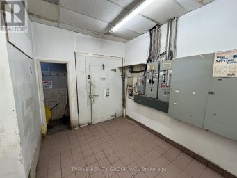 7 FRONT STREET E Strathroy-Caradoc (NW) Ontario photo 6