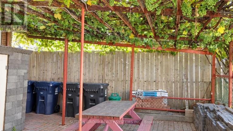 1139 DOVERCOURT ROAD, Toronto (Wychwood), Ontario, M6H2Y1