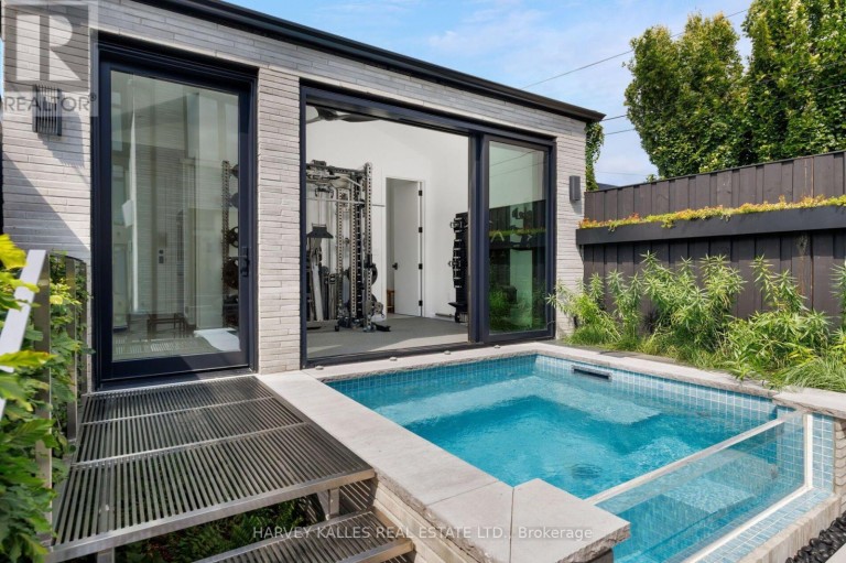 22 FOXLEY STREET, Toronto (Trinity-Bellwoods), Ontario, M6J1R1