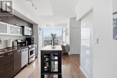 PH02 - 68 ABELL STREET Toronto (Little Portugal) Ontario photo 4