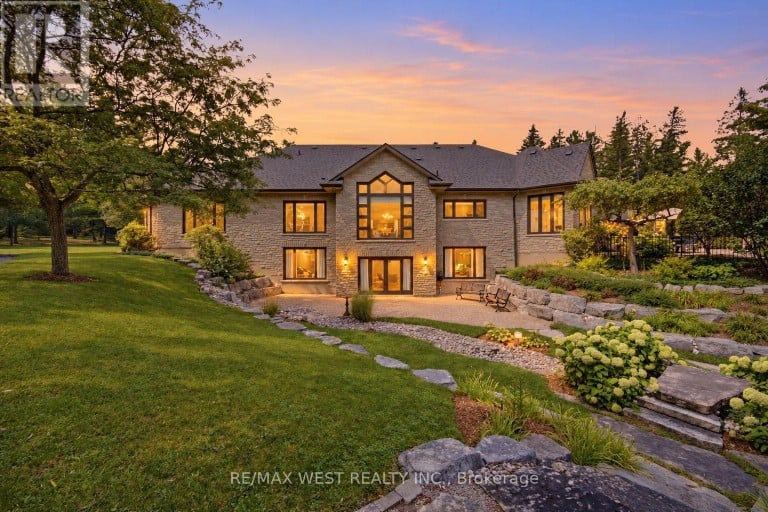 5775 KIRBY ROAD, Vaughan (Kleinburg), Ontario, L0J1C0
