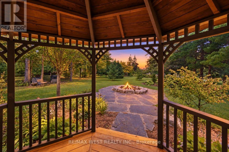 5775 KIRBY ROAD, Vaughan (Kleinburg), Ontario, L0J1C0