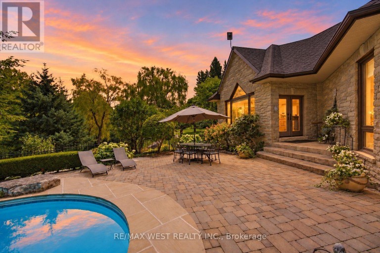 5775 KIRBY ROAD, Vaughan (Kleinburg), Ontario, L0J1C0