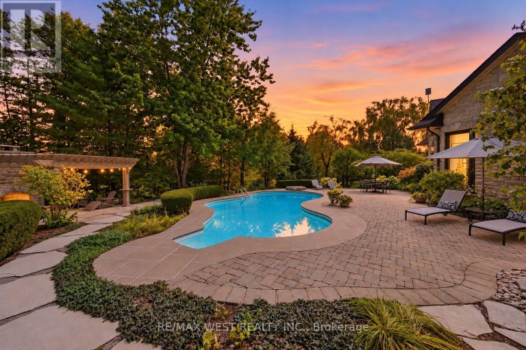 5775 KIRBY ROAD, Vaughan (Kleinburg), Ontario, L0J1C0