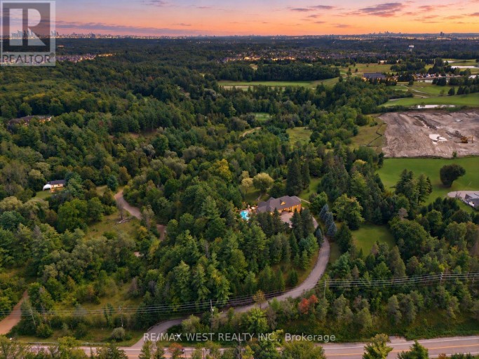 5775 KIRBY ROAD, Vaughan (Kleinburg), Ontario, L0J1C0